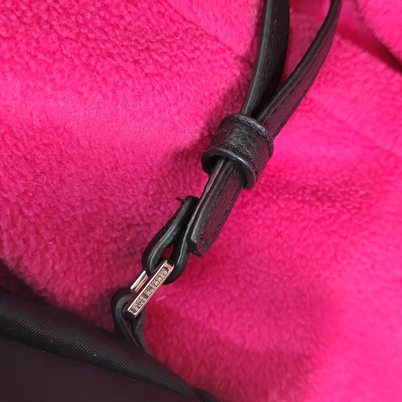 KENNETH COLE REACTION MINI BACKPACK EUC - Picture 9 of 17